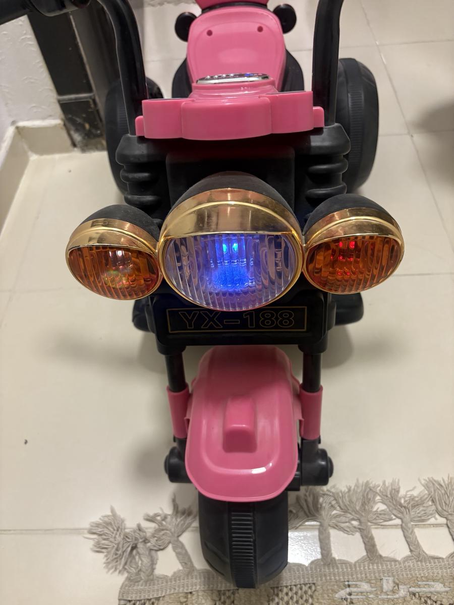 New scooter but the charger is missing, you'll find it in toy stores new64454950203779112