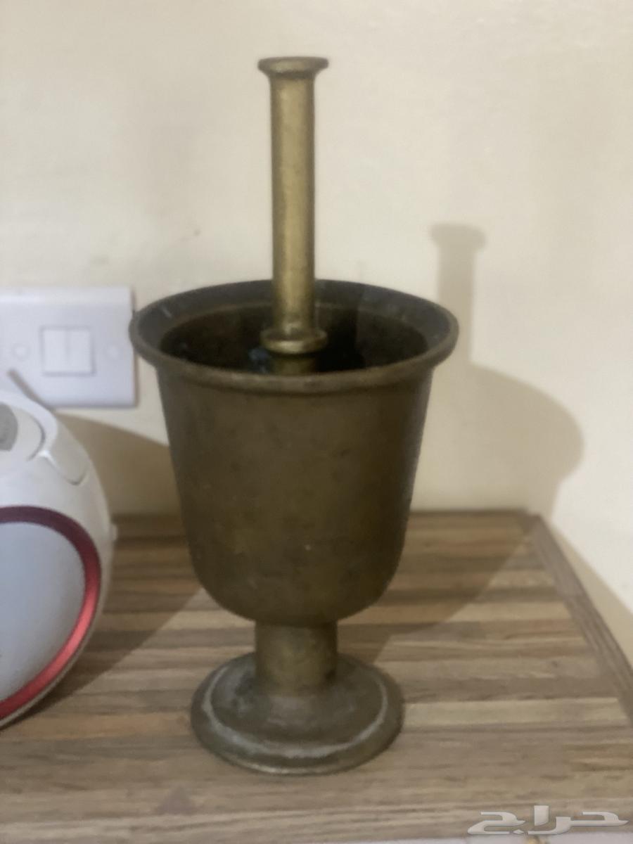 نجر قديم وبراده ماء64456074431873110