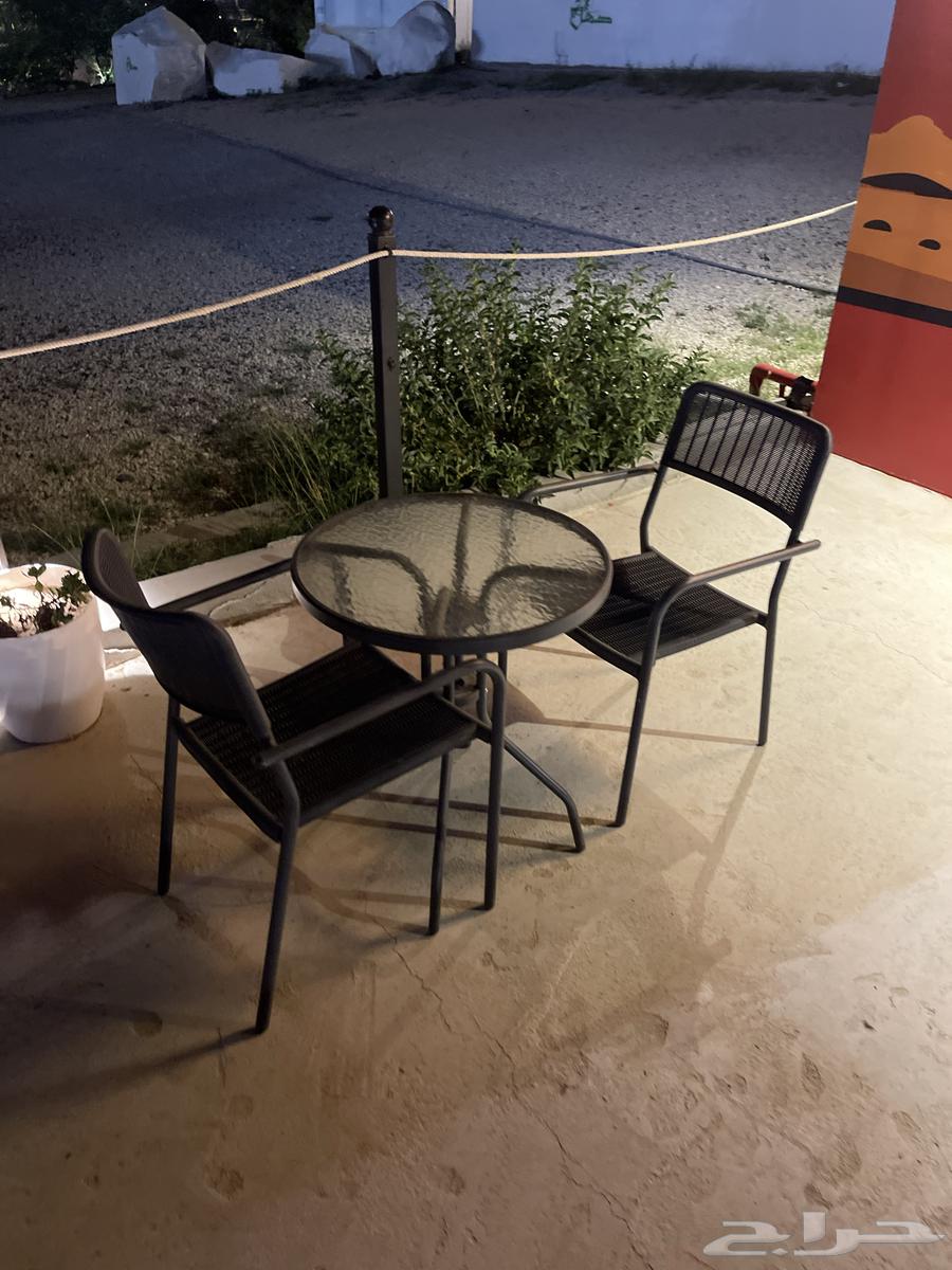 Tables and chairs64455563361665112