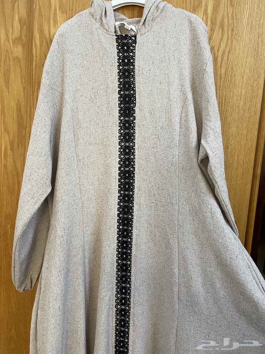 عبايات للبيع السعر الواحدة 100 ريال64451849689602113