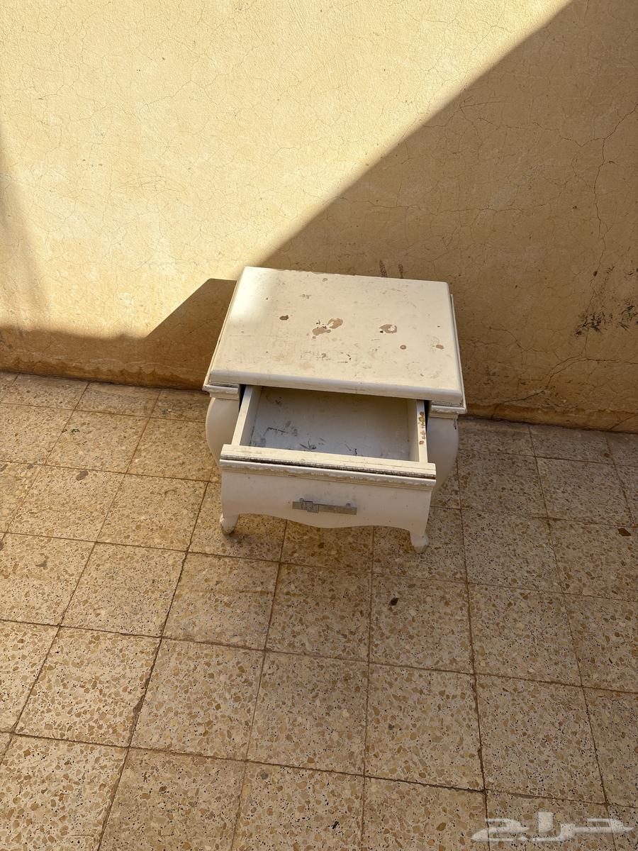 كمودينه - حالتها جيدة جدا64451217562754111