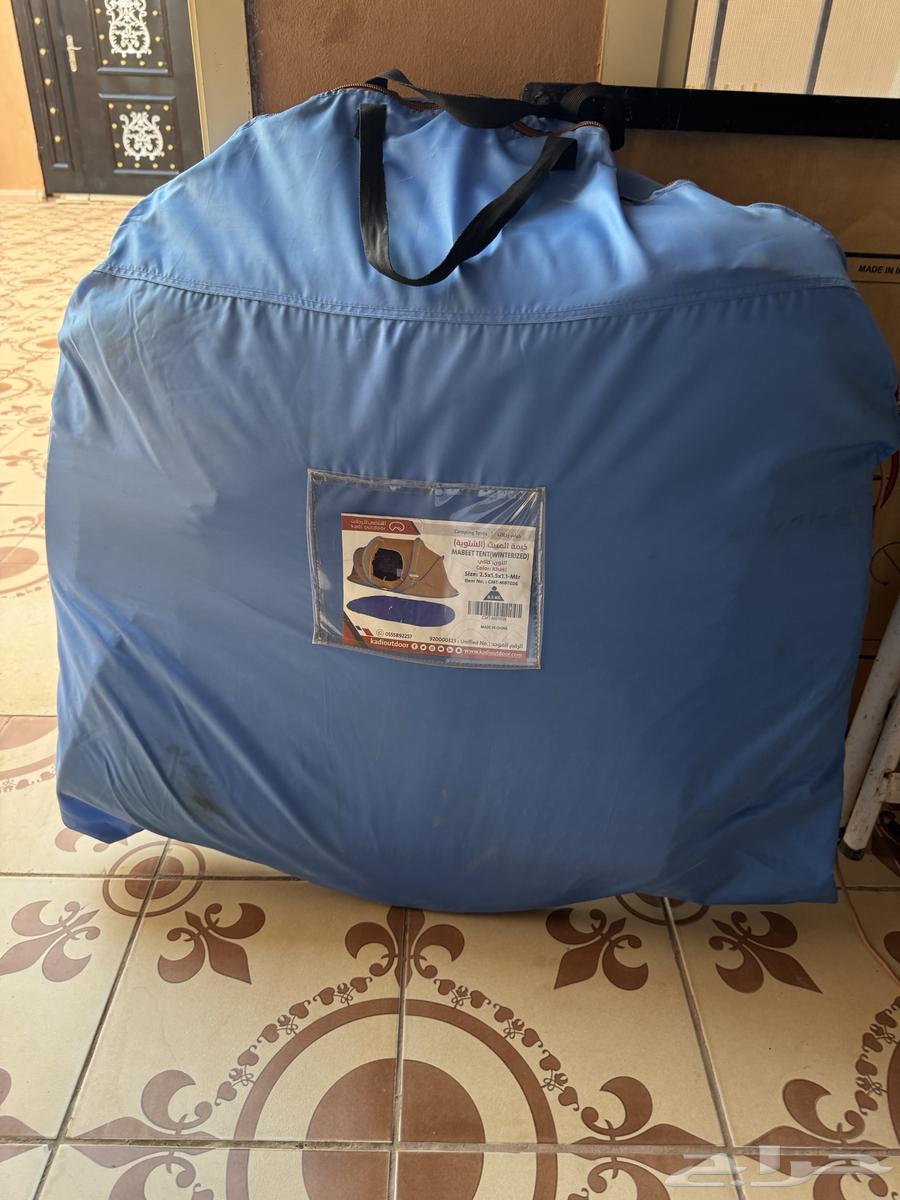 Inflatable tent, size shown in picture64454468243073112