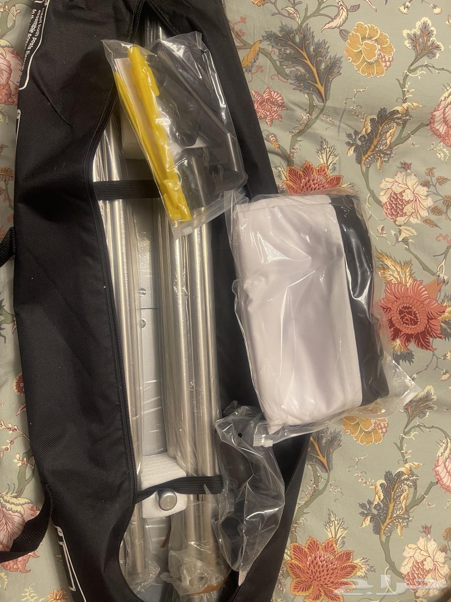 Projector Screen64454839458435111