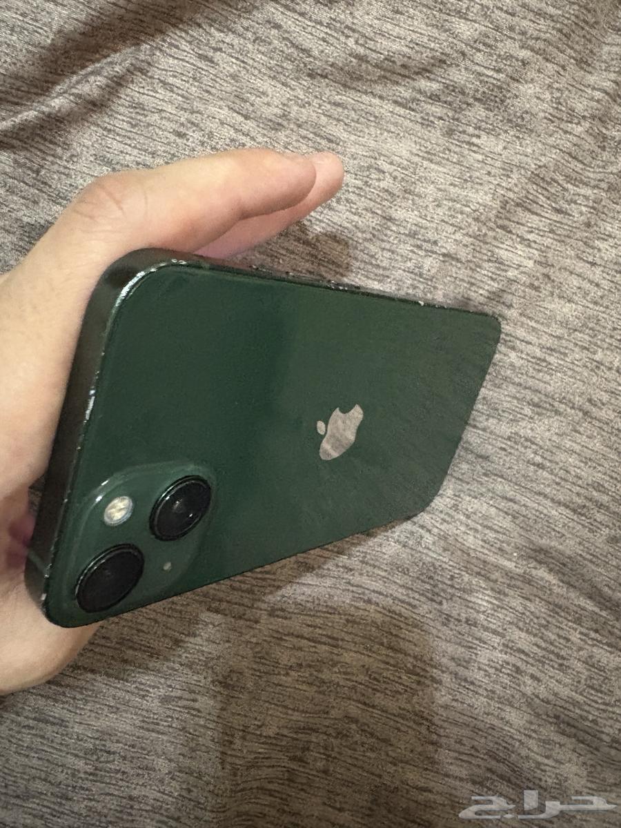 iPhone 13 12864451298093955112