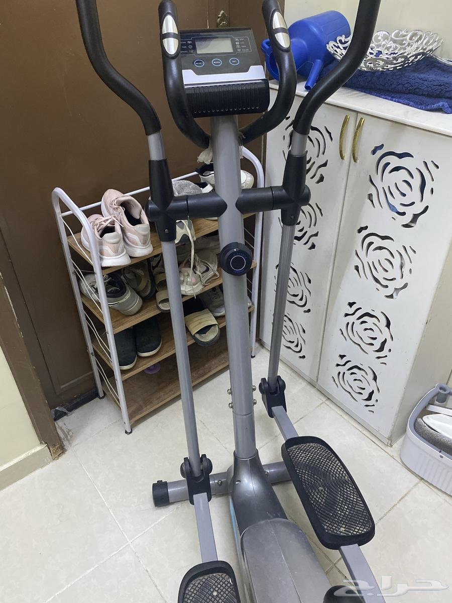 الة مشي جديده ماستخدمها ونظيفه وجديده ب 50064450691392387111