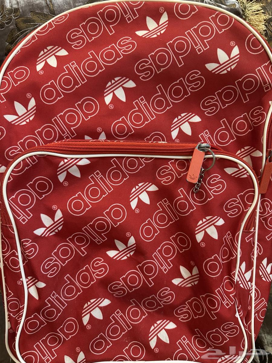 شنطه اديداس اصليه مستعمله64451889703041110