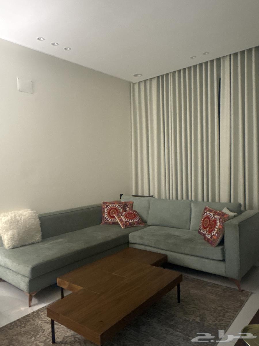 كنب من تناتل للبيع مع الطاوله ب 250064456143866497110