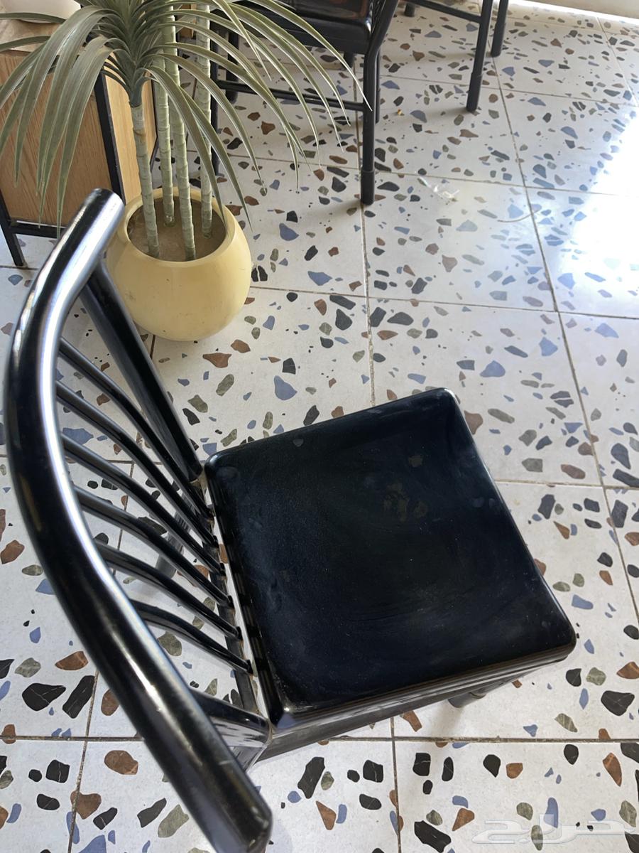 Wooden fence, chairs, and tables for restaurant or café, almost new64494869192835111