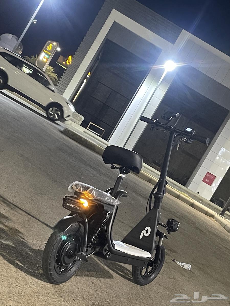 سكوتر ابو سله نظيف جدا لايجي إلا الصامل64453544977923113