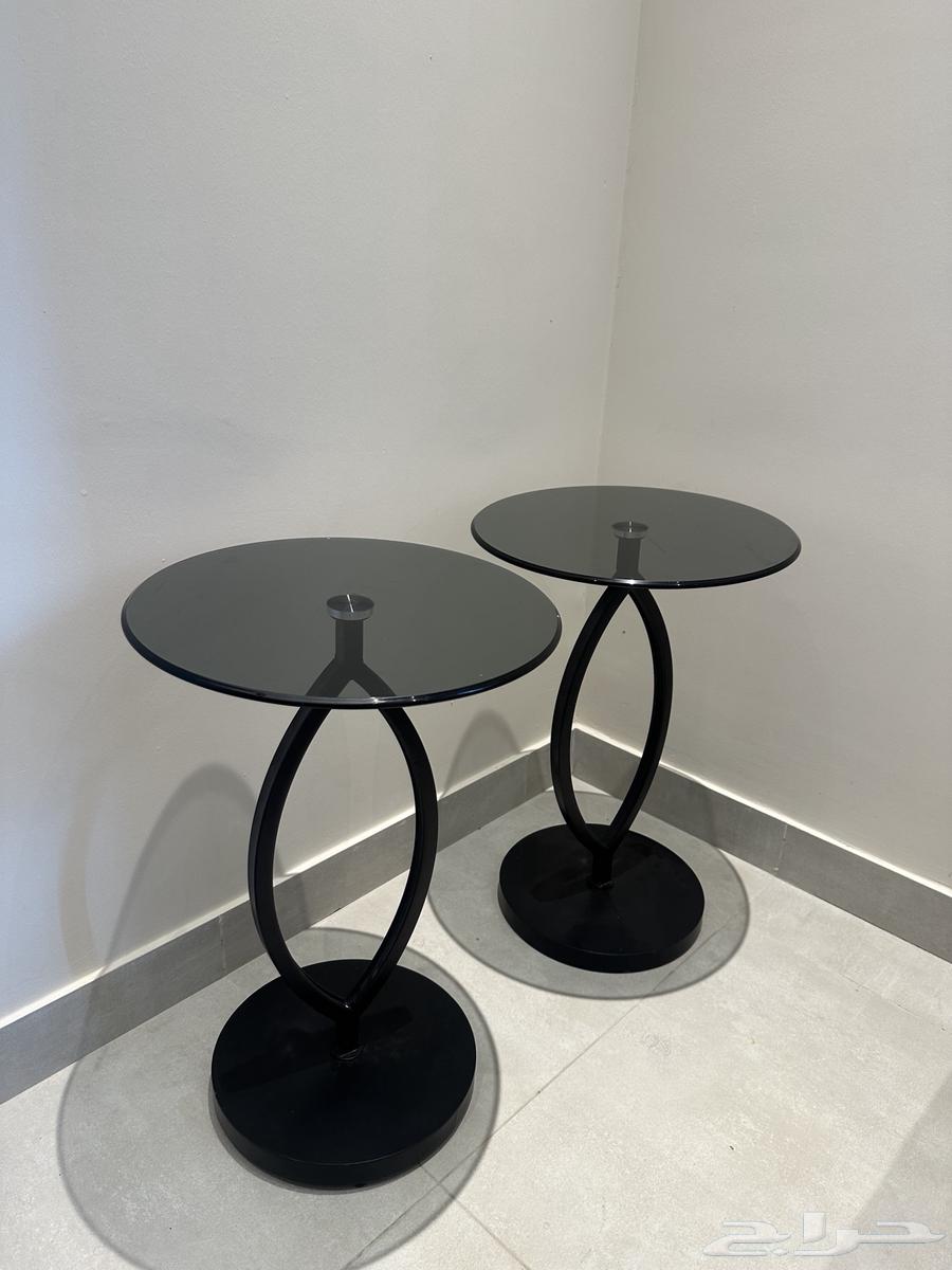 اثاث للبيع ( طاولات خدمة  ابجاوره  ثريا)64453820115331110