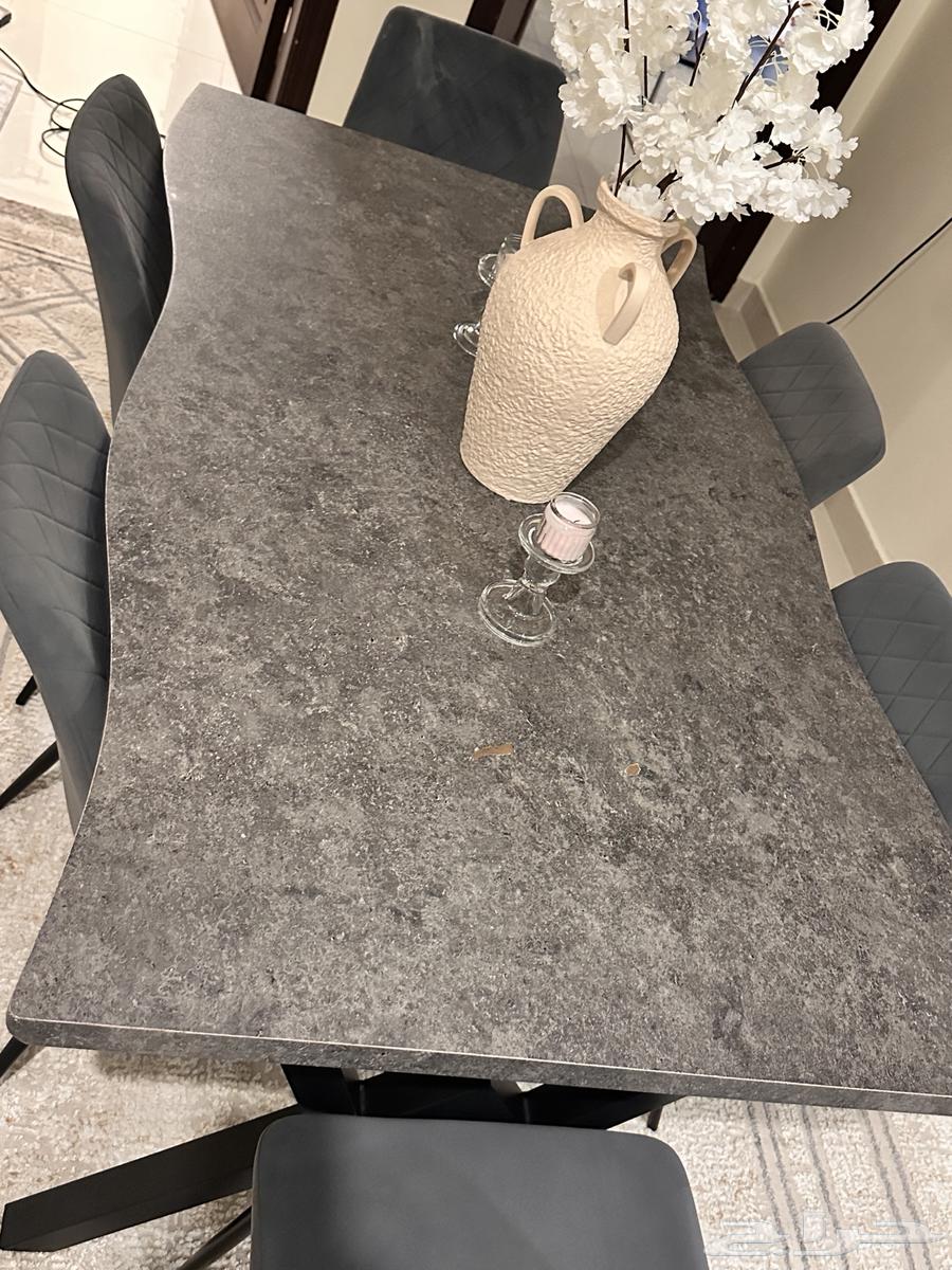 New dining table64451123000451112