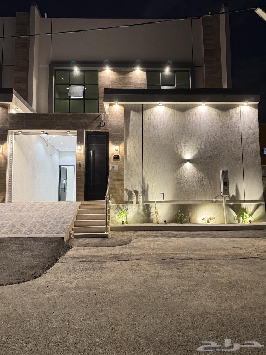 Modern villa in prime location with attractive price64142591950210110