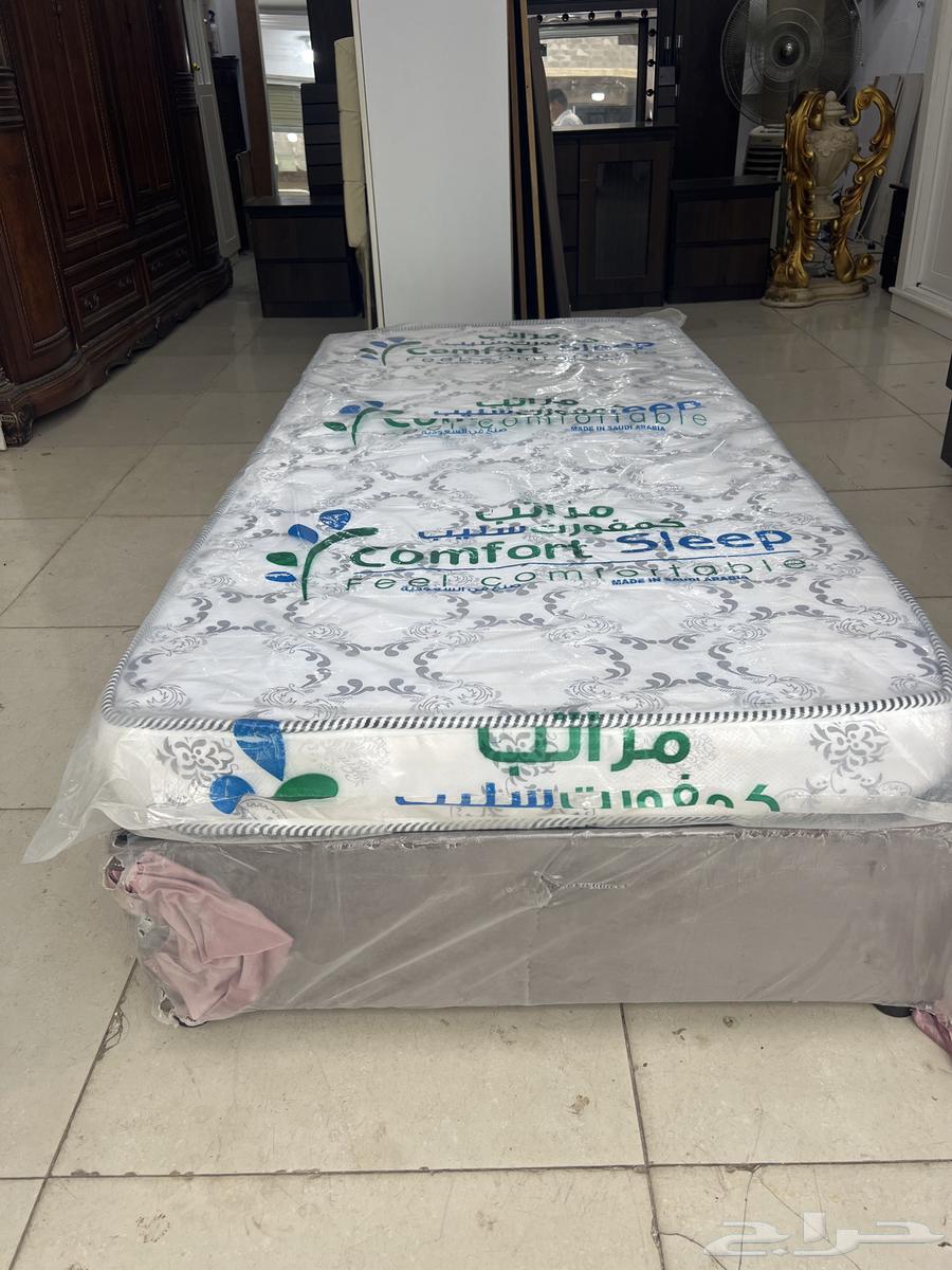 سرير بوكس جديد للبيع قيمه السرير بالمرتبه و اللحاف 33064454413916801111