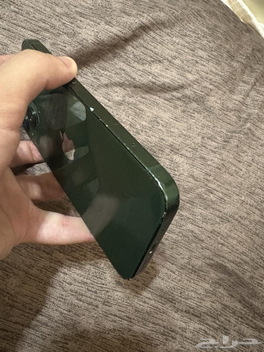 iPhone 13 12864451298093955113