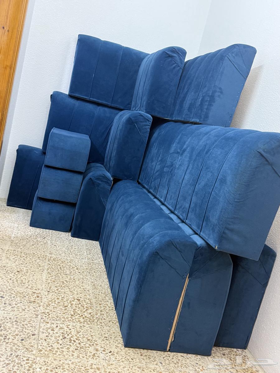 3 Wooden 4x5 Sofa Corner Supports with 3 Brackets, Almost New64456337771137111