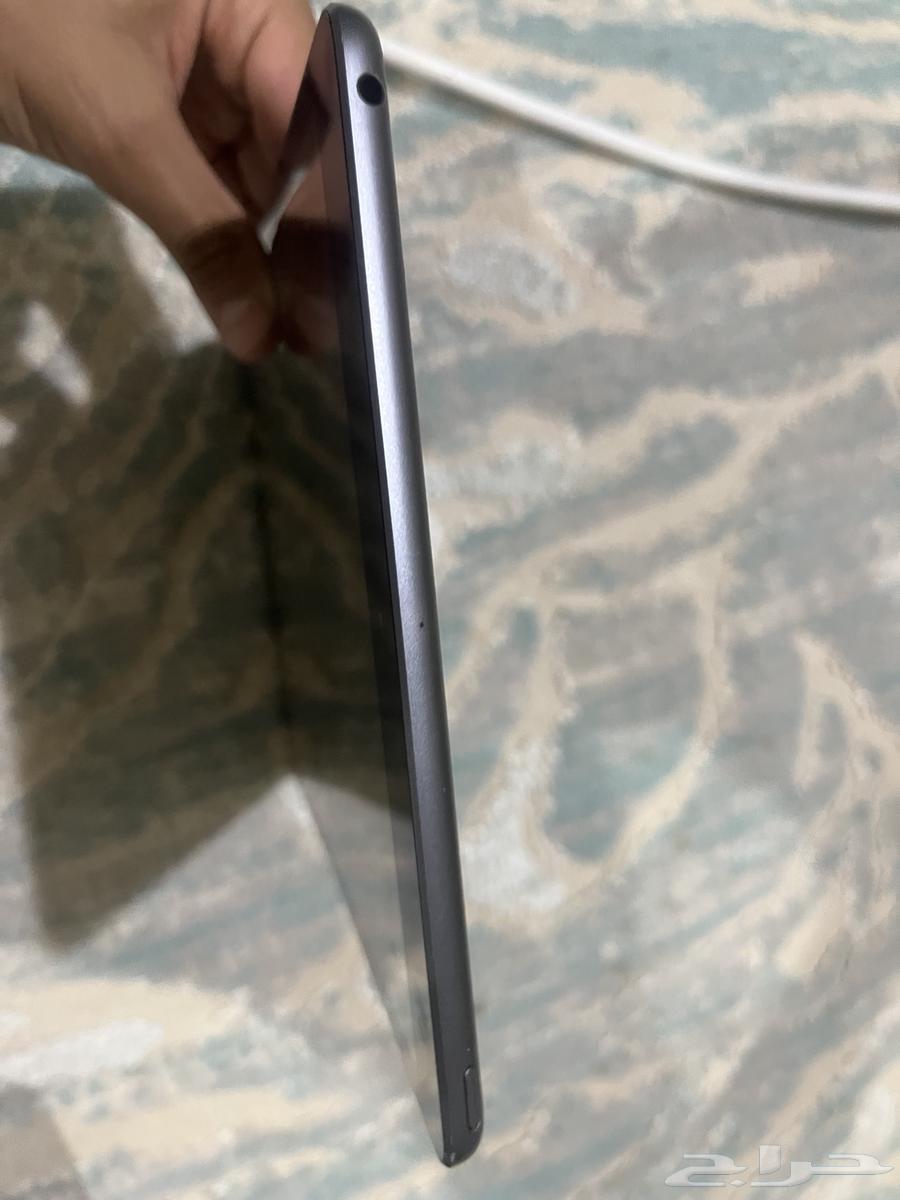 ايباد الجيل الثامن64451632700035111