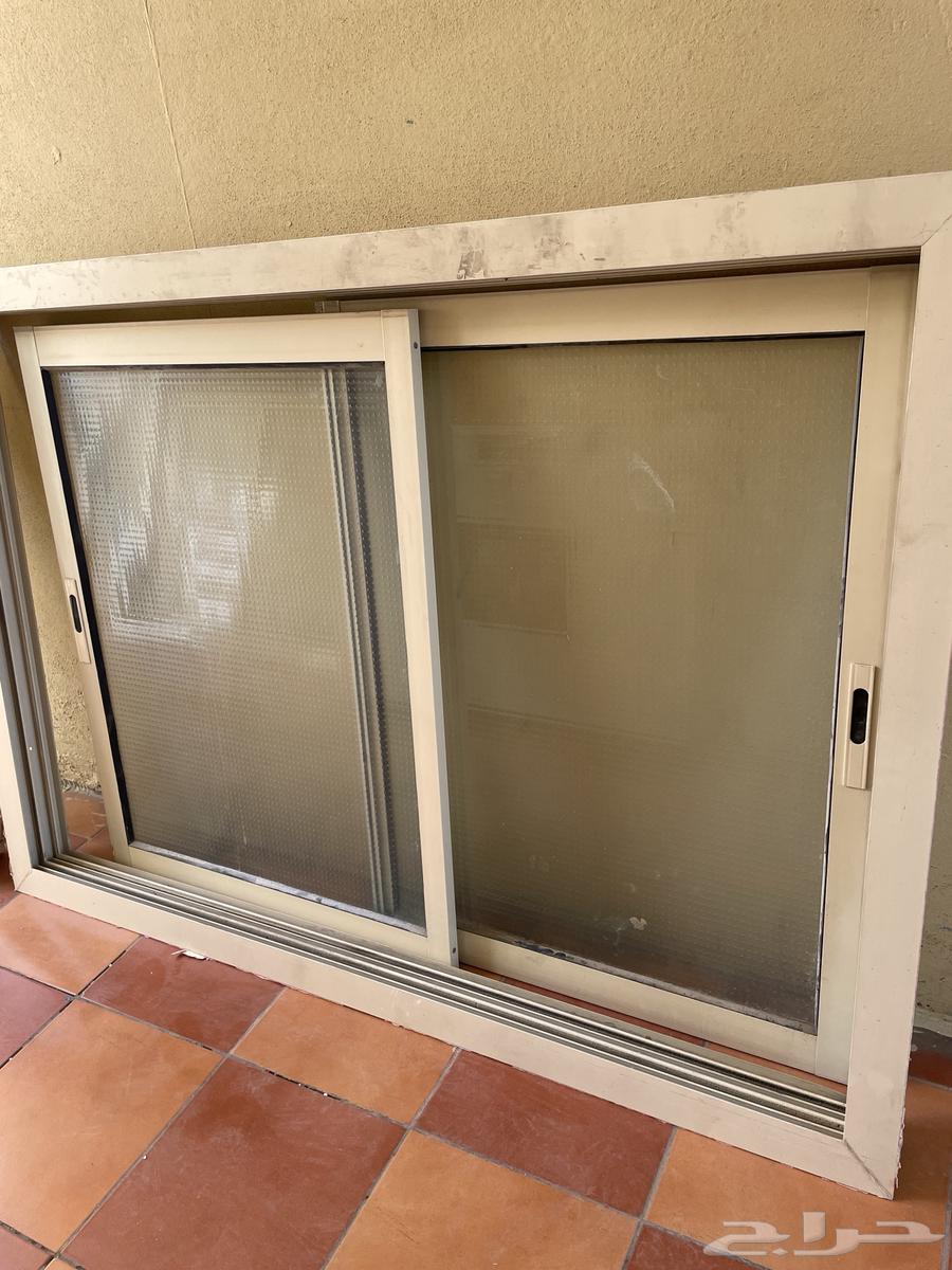 شبابيك المونيوم نظيفه مع الشبك64453792455554111