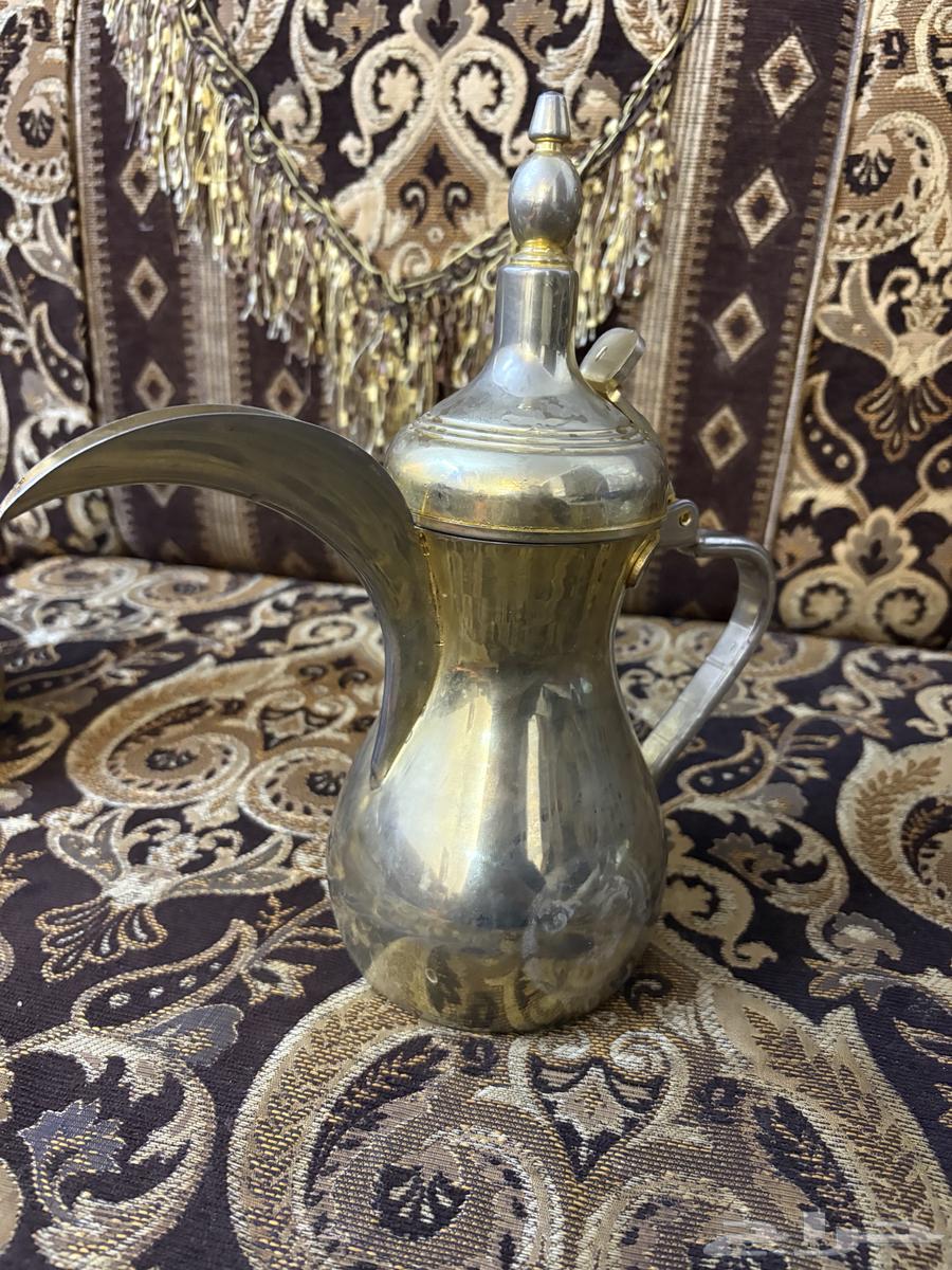 دلال للبيع64451298010241112