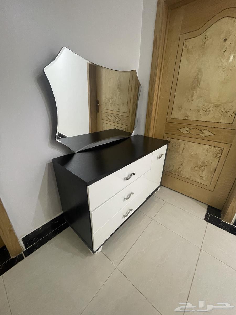 سرير ومرتبه(طراحه) وتسريحه للبيع64451352264322112