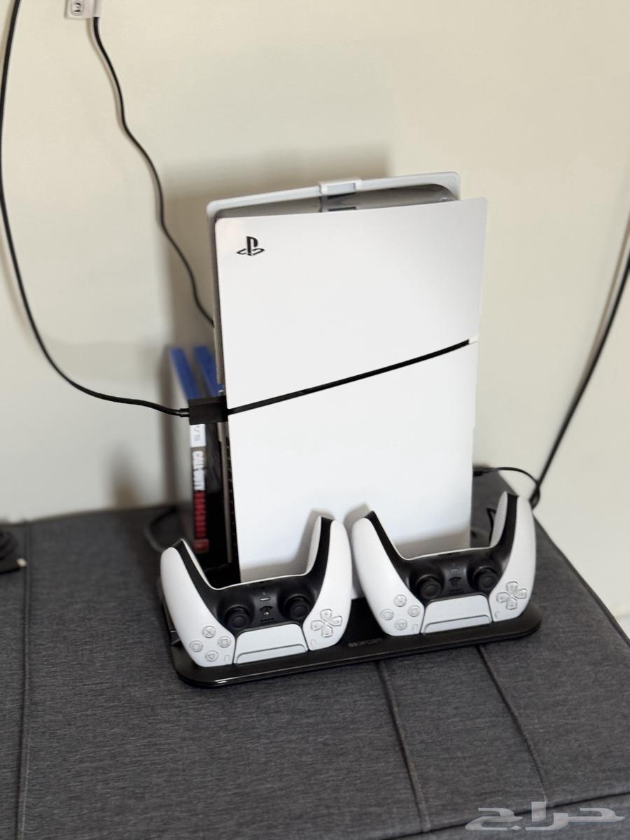 pc5   كرسى ألعاب  مجموعة من أجمد الألعاب مبرد وشاحن للجهاز64451996374401111