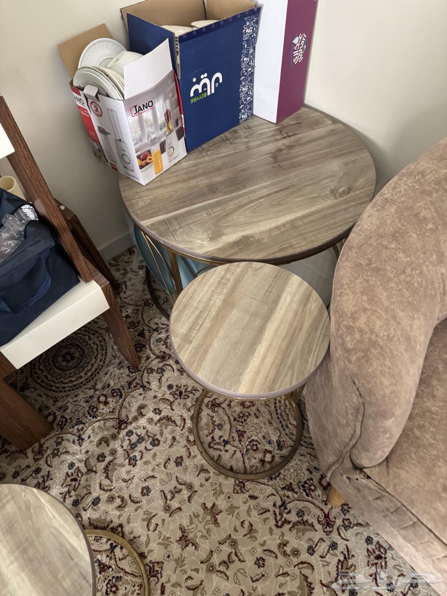 Sofas and tables64452089797506110