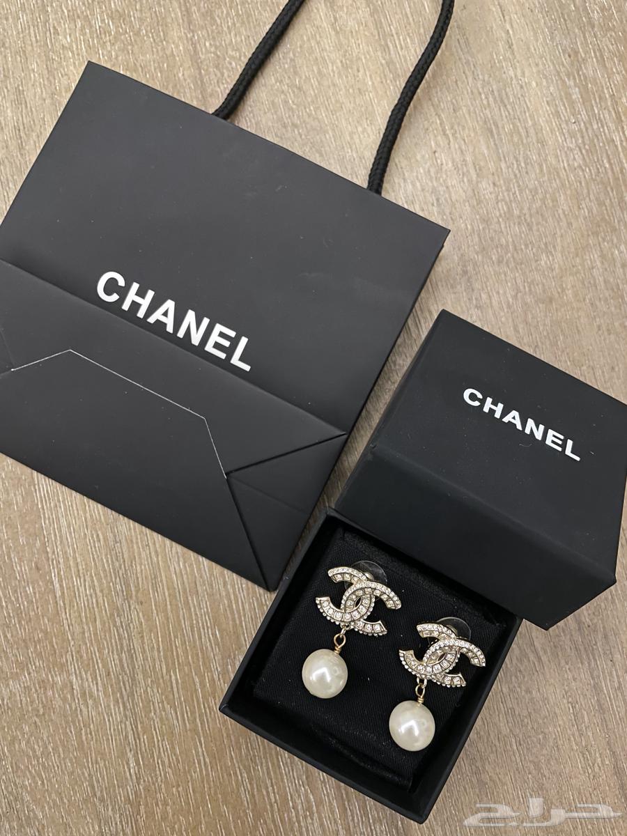 حلق شانيل جديد بكامل ملحقاته64453353090818111