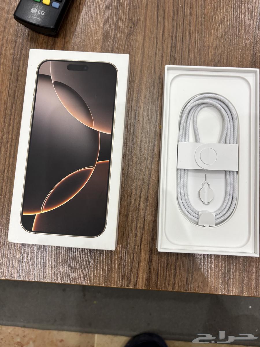 ايفون 16 برو ماكس جديد استعمال 4 شهور بطارية 100   iPhone64455618173441111
