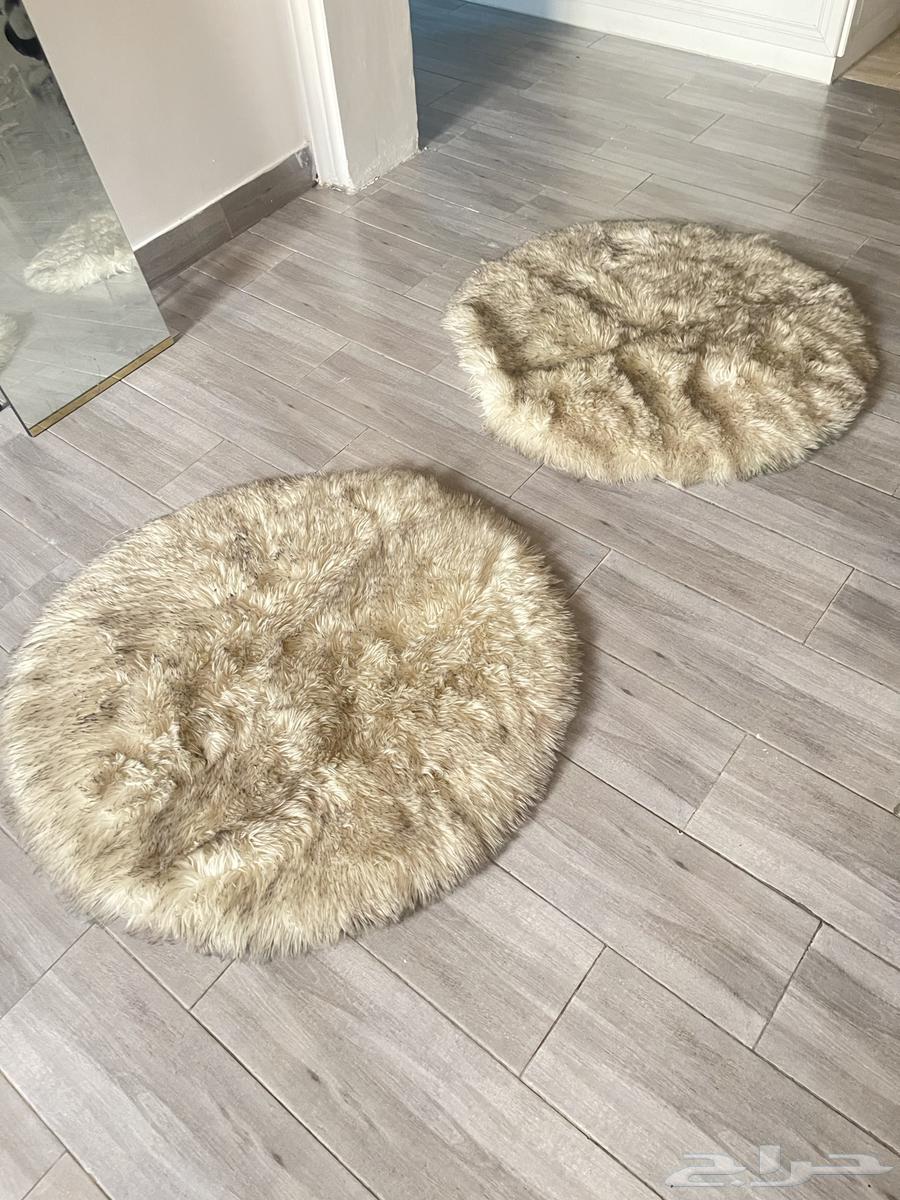 75 للحبتين سجاد فرو مافيها اي عيوب تحتاج غسل فقط64454250206977110