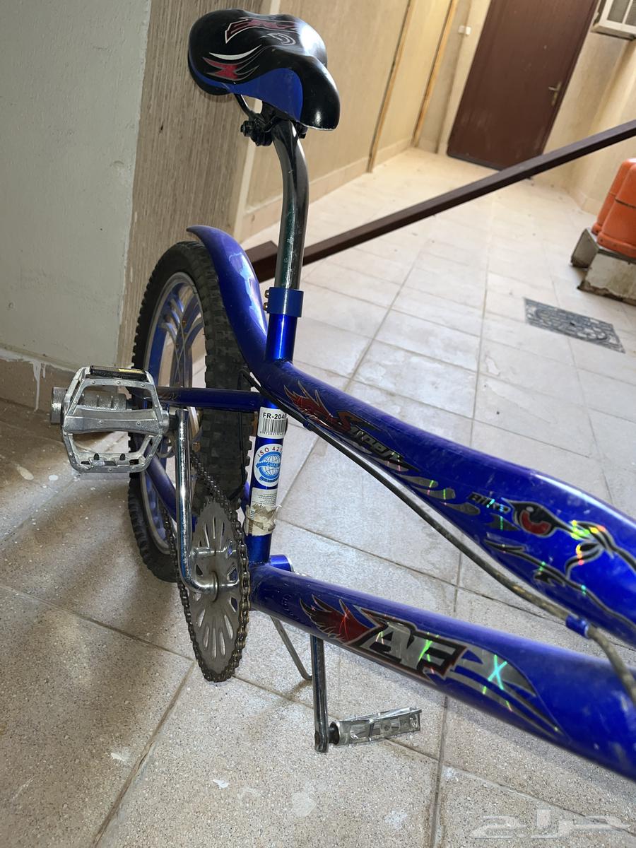 سيكل نضيف بس فيه رش والكفر منسم64454441099521111