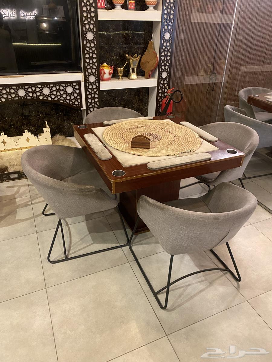 Very clean backgammon chairs and tables, mirror, wall panels, and lights64457185747586111