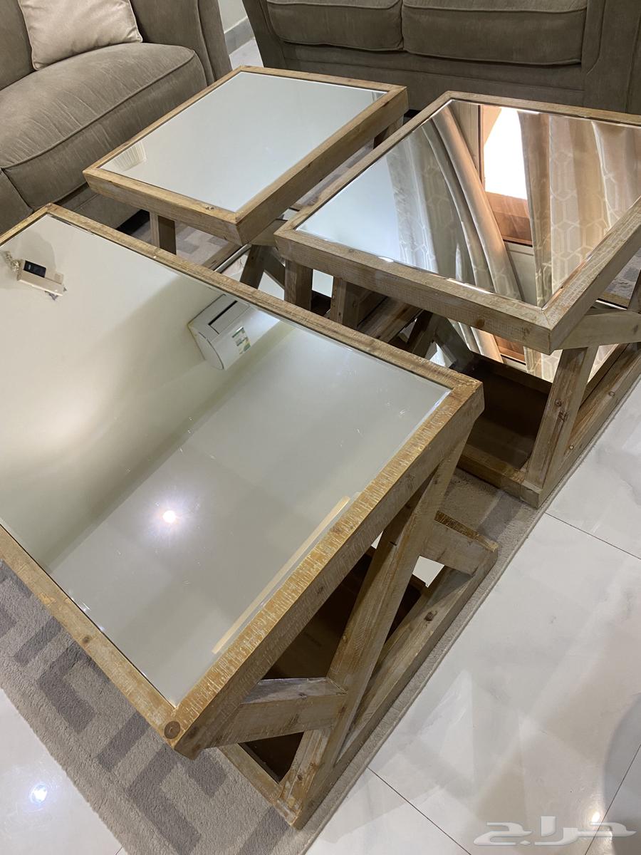 Clean tables in very excellent condition for sale64454027222529110