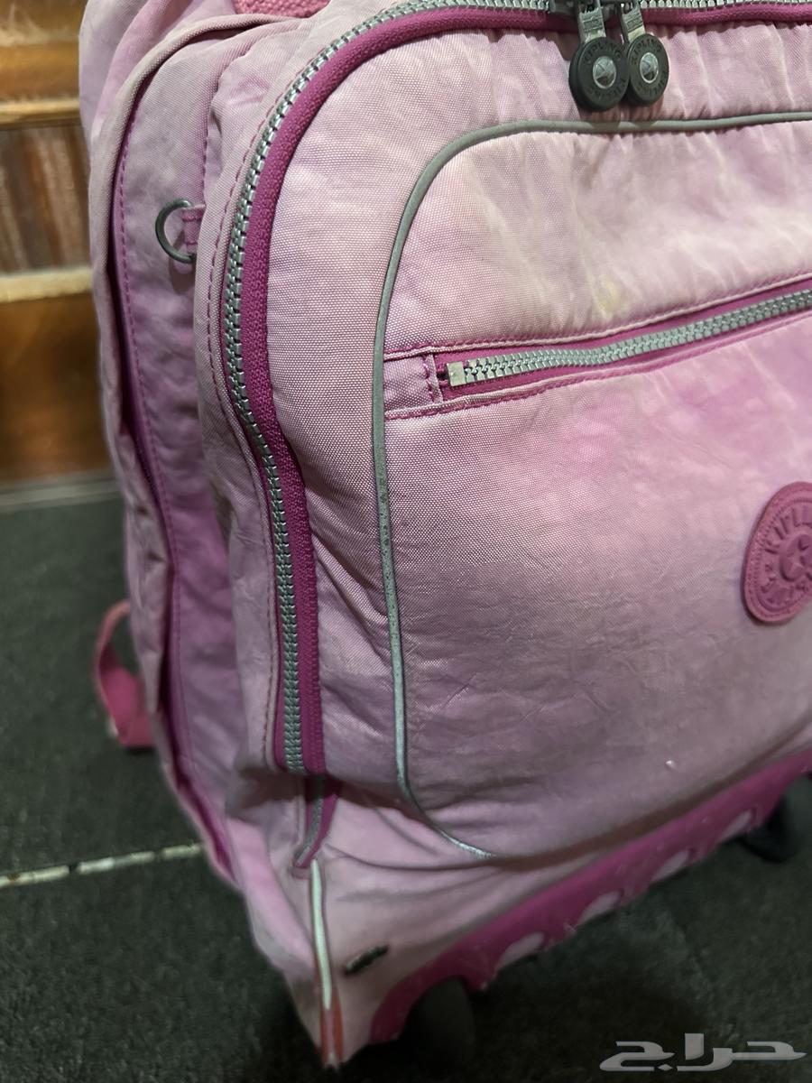 شنطة kipling مستخدمة بخمسة وثلاثين ر64451863352066111
