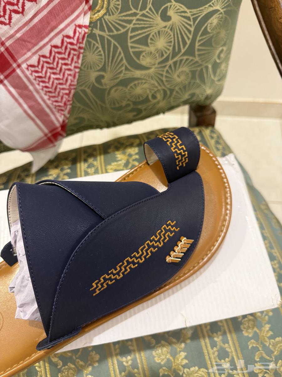 New slippers at a symbolic price of 5764454743158018111