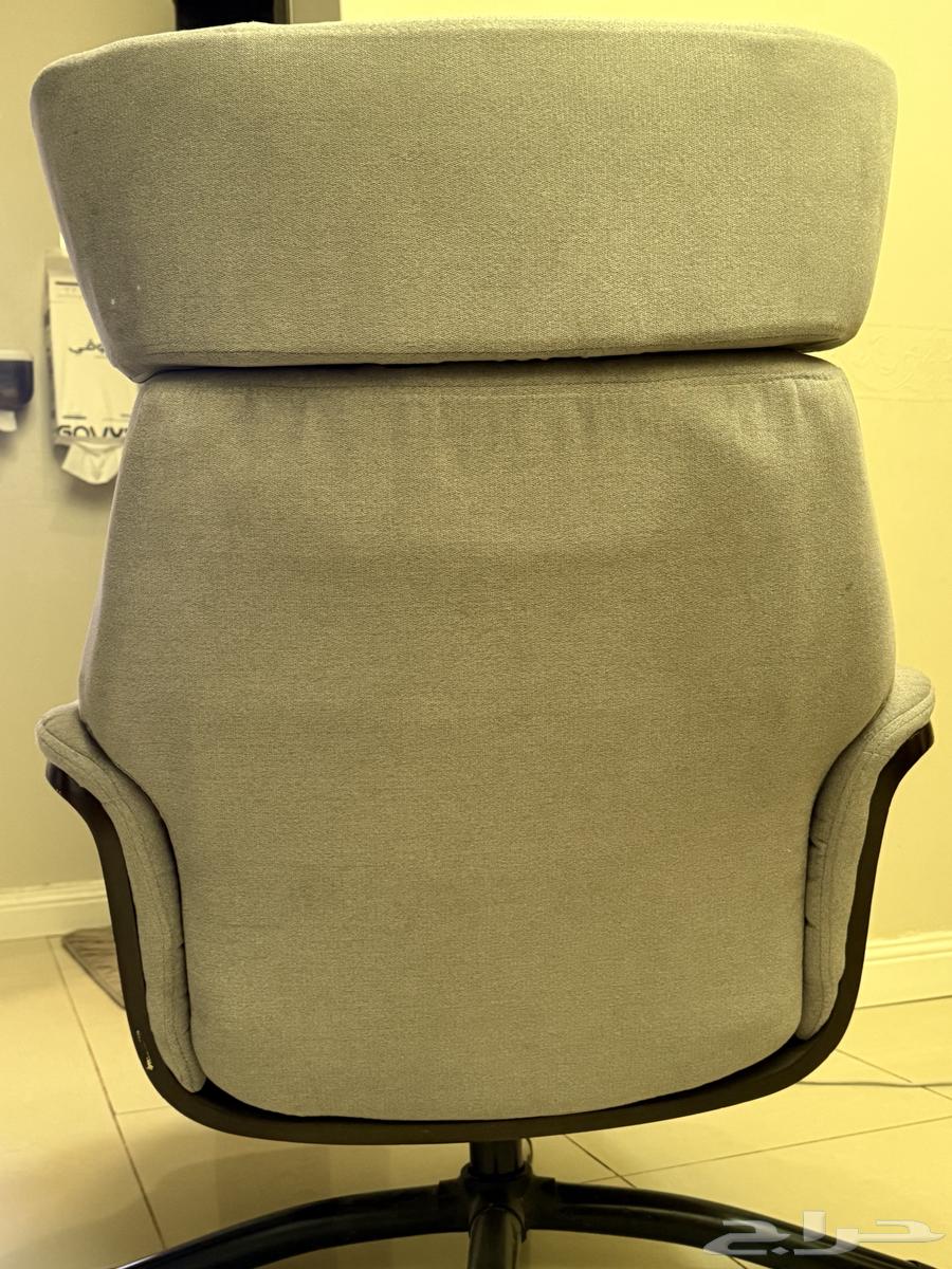 Recliner chair with comfortable footrest, contact me on WhatsApp64453544993153114