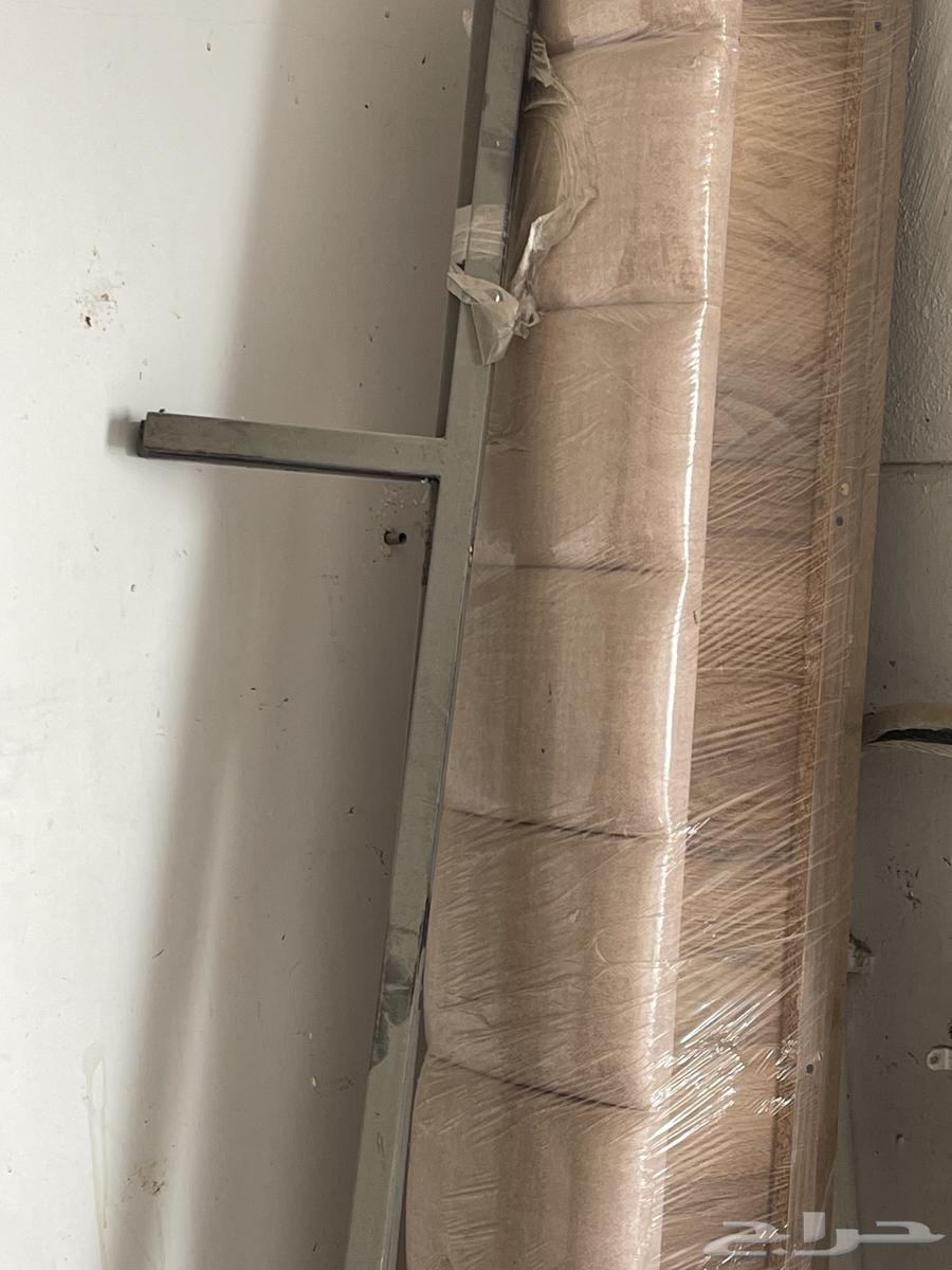 سرير خشبي مع مخمل لو بيج مقاس كنج64451606371585112