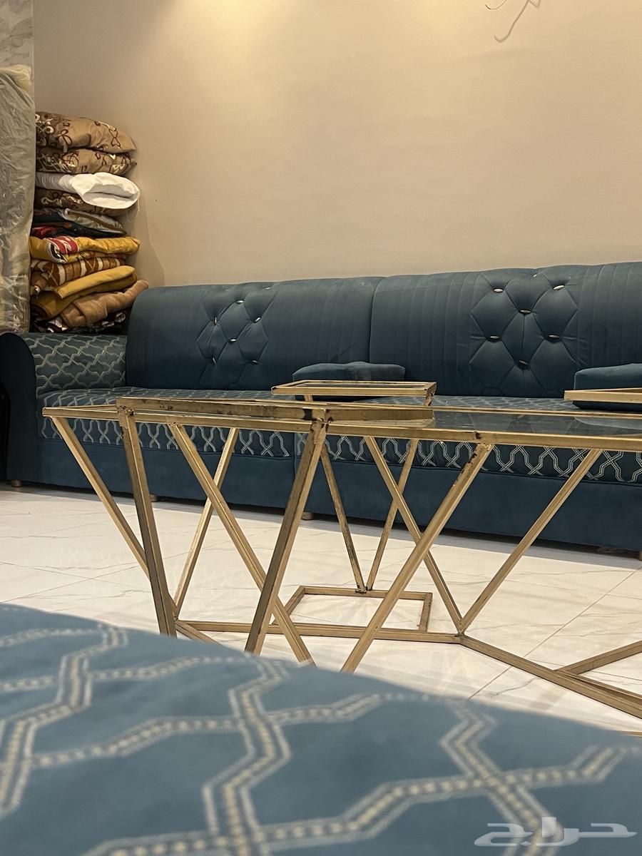 Sofas and tables64450564107907113