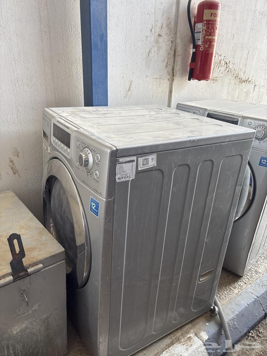 9 refrigerators in good condition64452170827523111