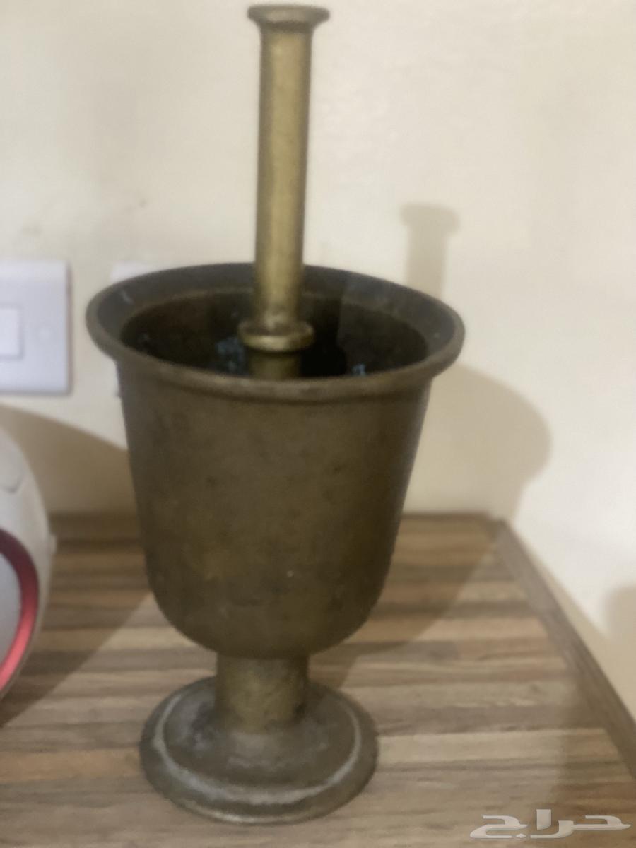 نجر قديم وبراده ماء64456074431873113