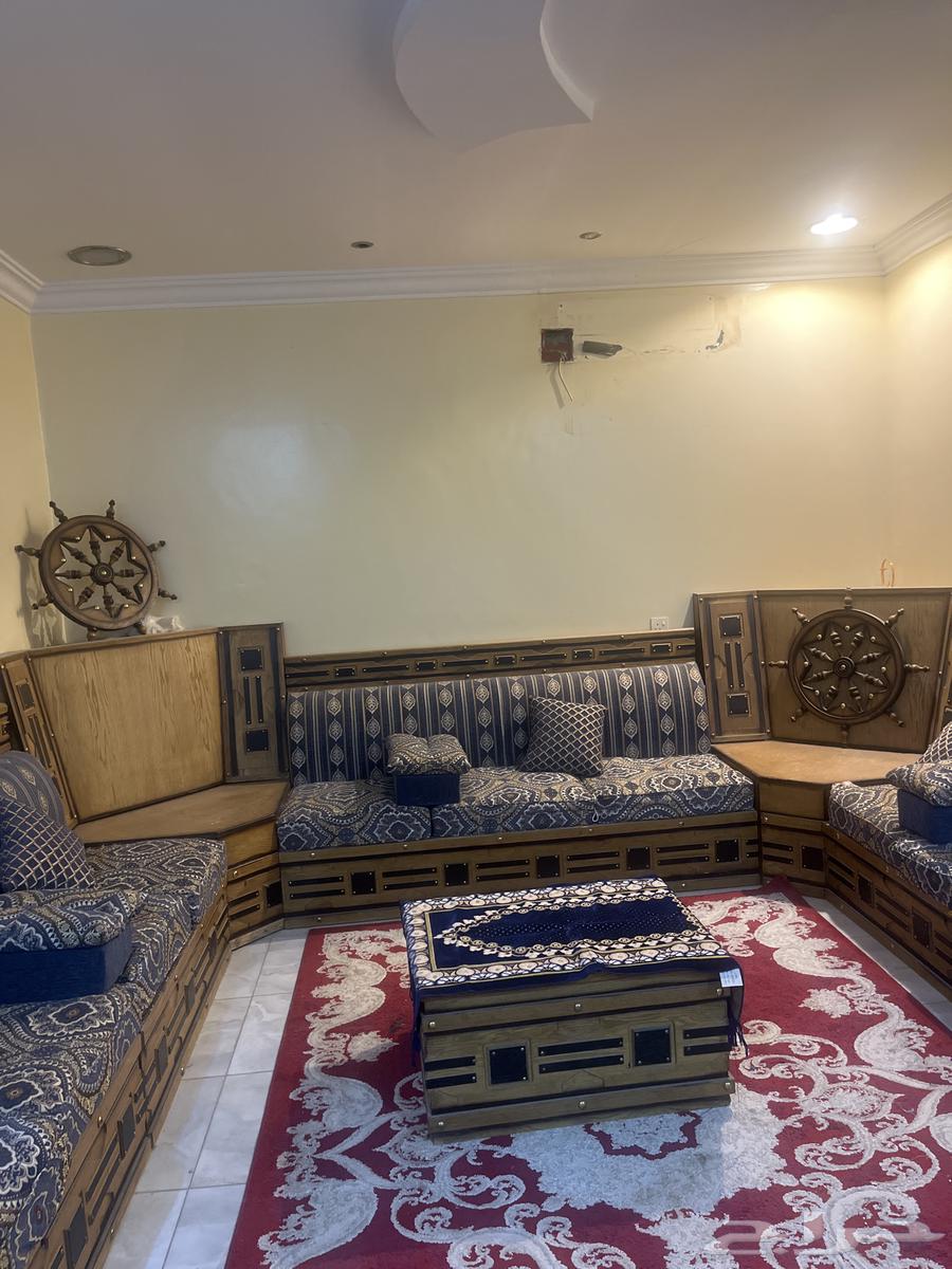للبيع كنب مجلس وكنب صاله ومساند مقلط64455907712898111