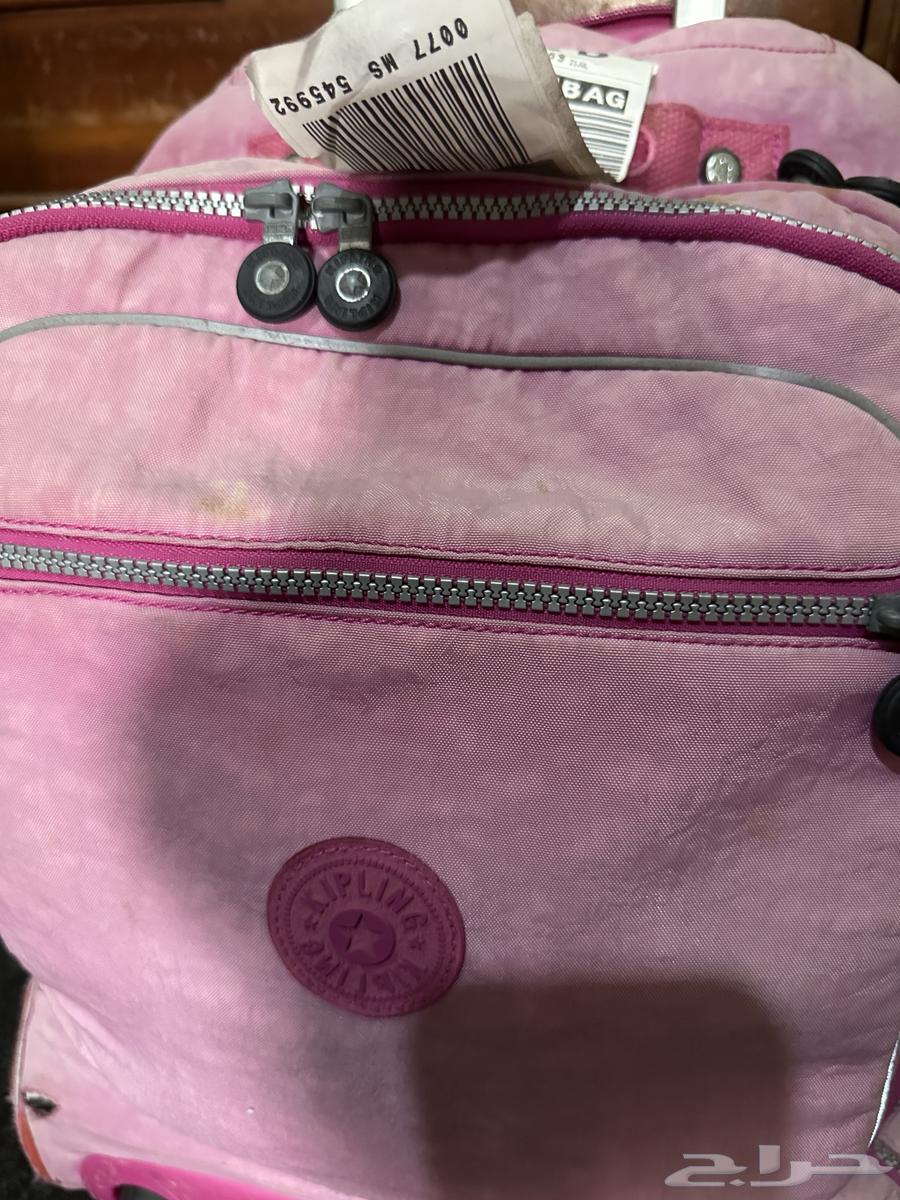 شنطة kipling مستخدمة بخمسة وثلاثين ر64451863352066114