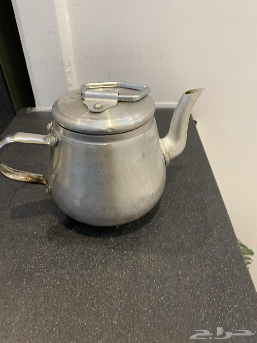 Egyptian tea caddy with composite lid64450960916610111