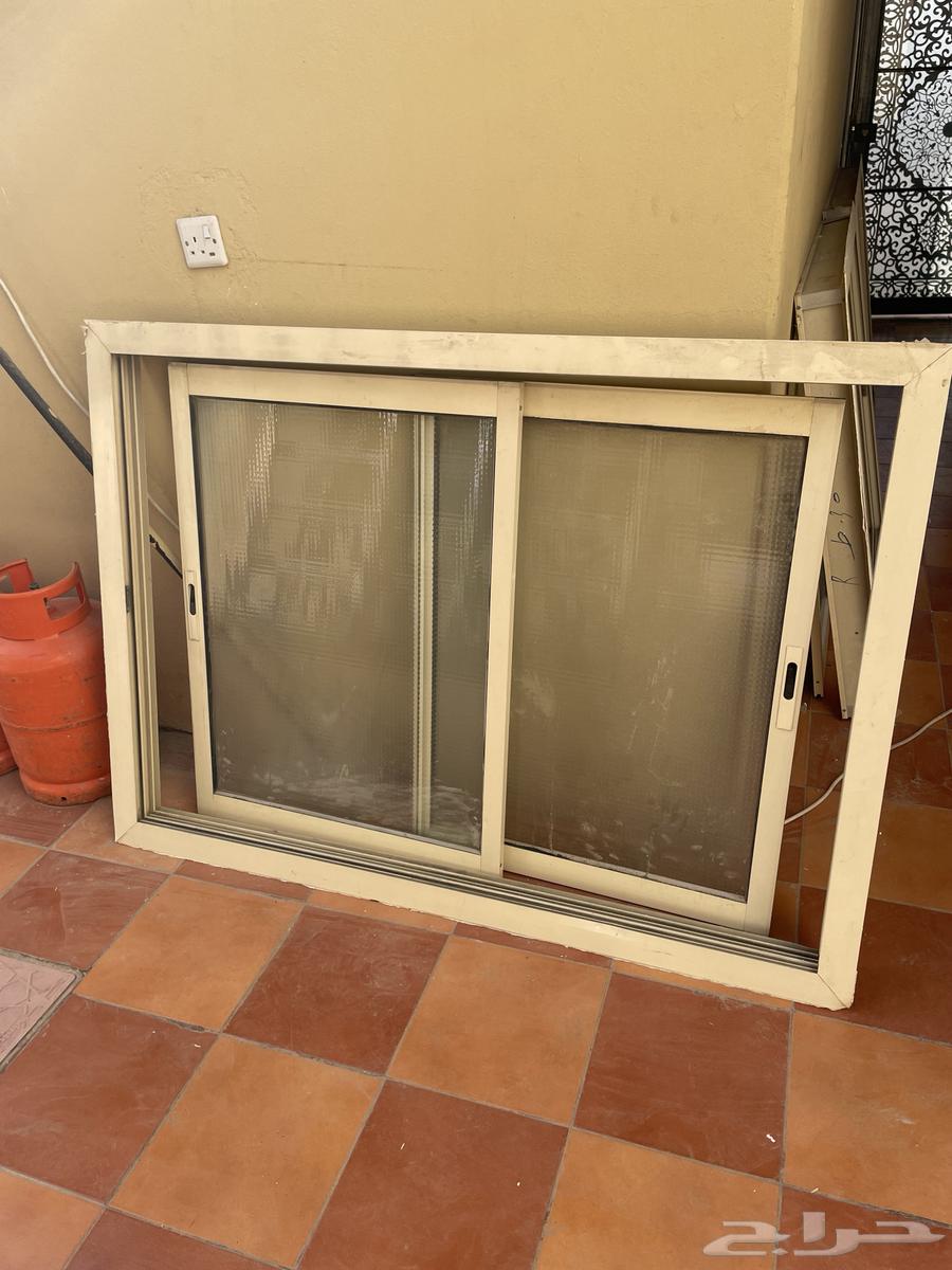 شبابيك المونيوم نظيفه مع الشبك64453792455554114