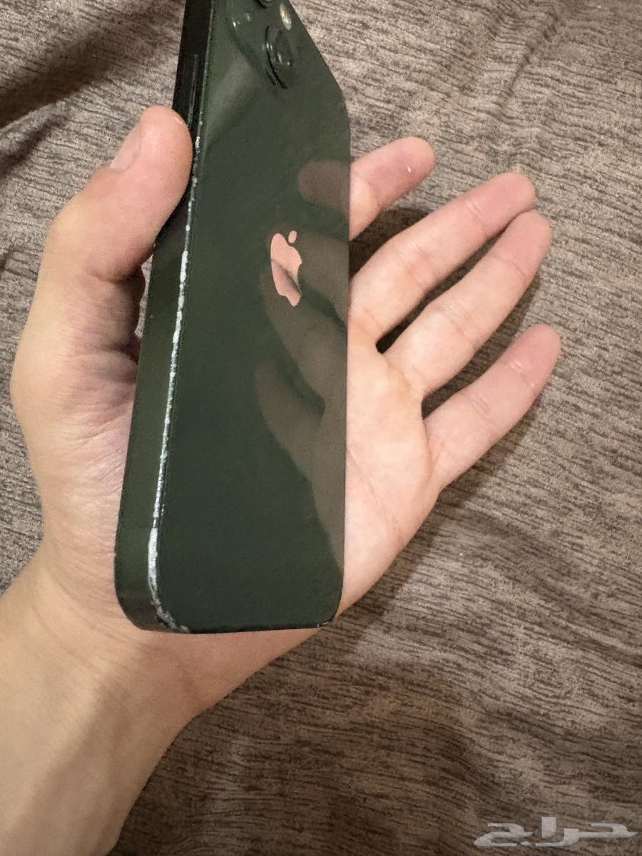 iPhone 13 12864451298093955114