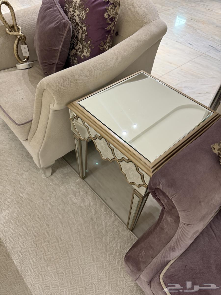 طاولات للبيع جميلة64453682841987111