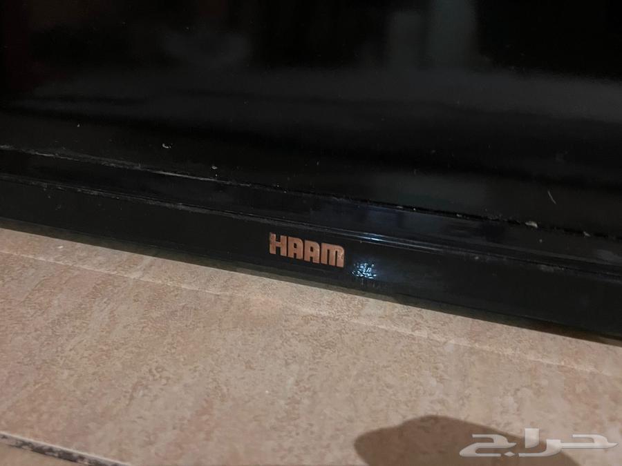 Two broken screens64456379411202112