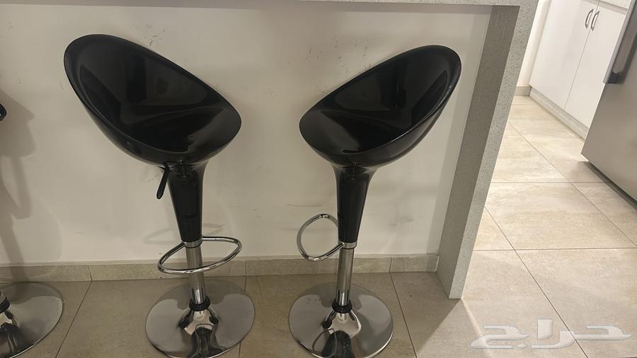 Microwave, Internet Distributor, Sound, Chairs, Mirror64453778863235113