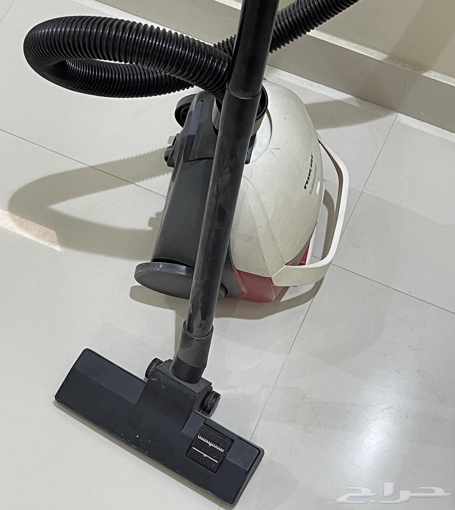 مكنسة نيكاي 1400 واط مستعملة ب70 ريال فقط64452089731587111