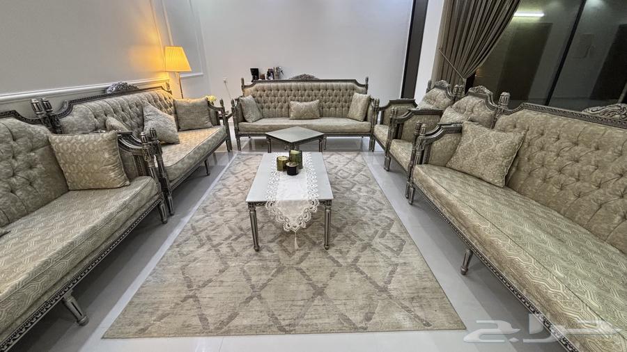 Luxurious sofa set, very clean used, price negotiable64456872517506112