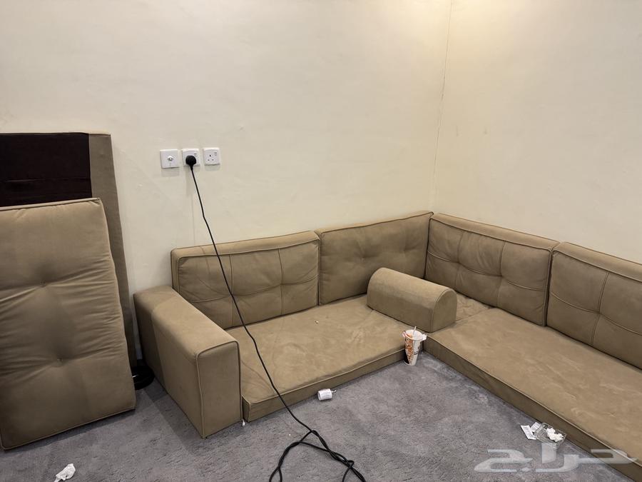 Furniture, support, screen, air conditioner, and carpet64450960955779113