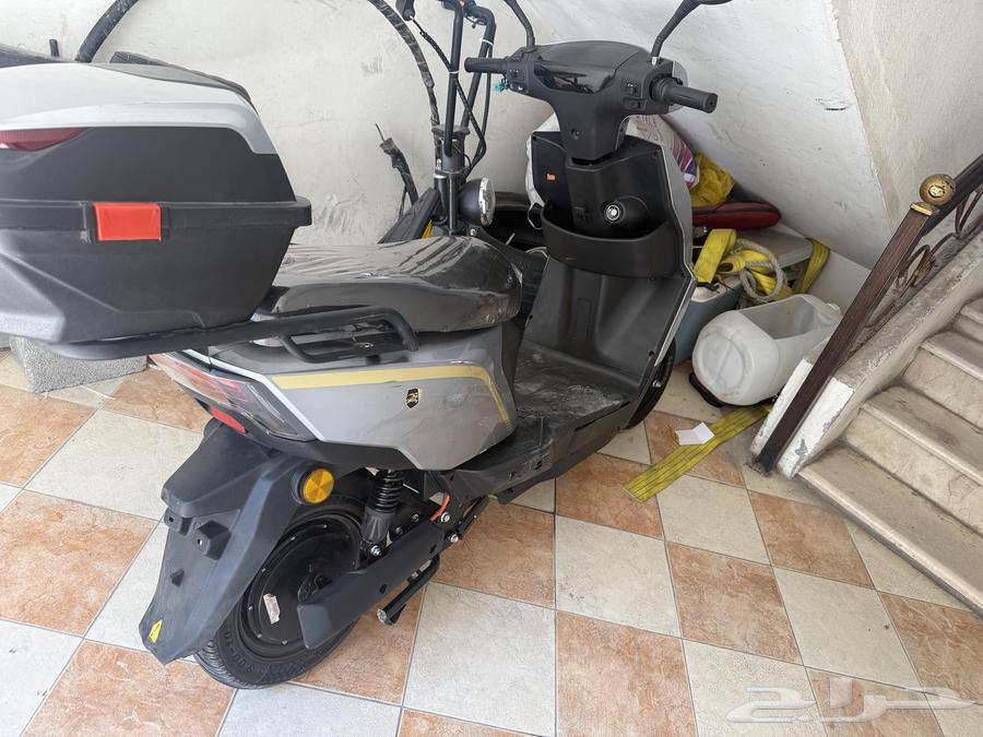 سكوتر كهرب شبيه دباب بطه64451379135490112